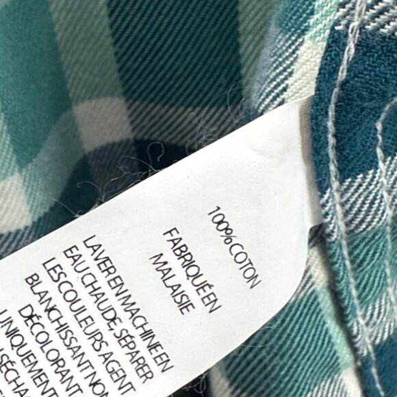 L.L. Bean Mens Slightly Fitted Plaid Button-Down Shirt Size M Green White - Picture 7 of 8